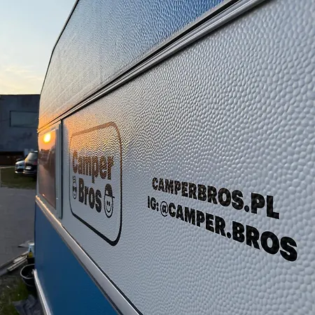 Camper Bros - Wynajem Przyczepy Na Polwyspie, 10m Od Plazy, Klimatyzacja * Jastarnia