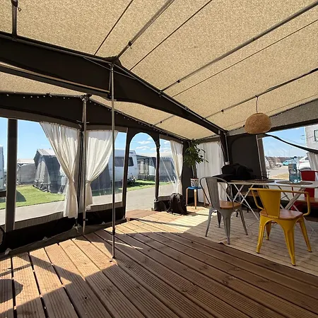 Campingplads Camper Bros - Wynajem Przyczepy Na Polwyspie, 10m Od Plazy, Klimatyzacja *